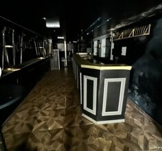 57 King St, Carmarthen to rent Interior Photo- Image 2 of 4