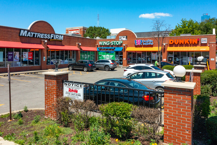 500 W Roosevelt Rd, Chicago, IL for sale - Building Photo - Image 1 of 1