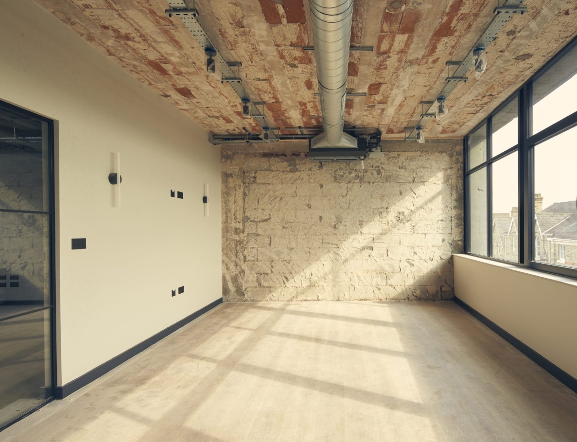 23 Central Way, Altrincham to rent Interior Photo- Image 1 of 7