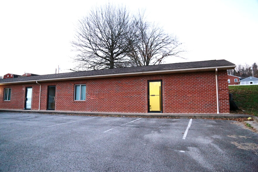 200 Route 98 W, Nutter Fort 26301 UK