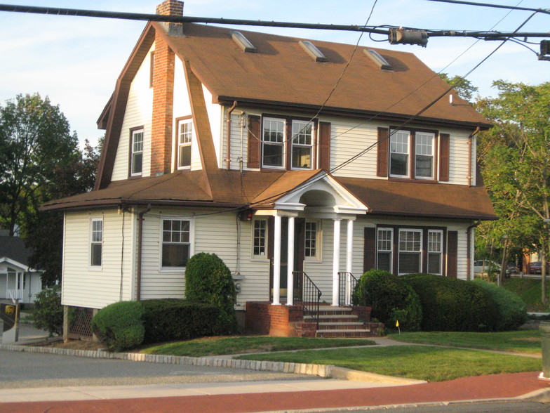 184 Eagle Rock Ave, Roseland, NJ for sale - Building Photo - Image 1 of 7