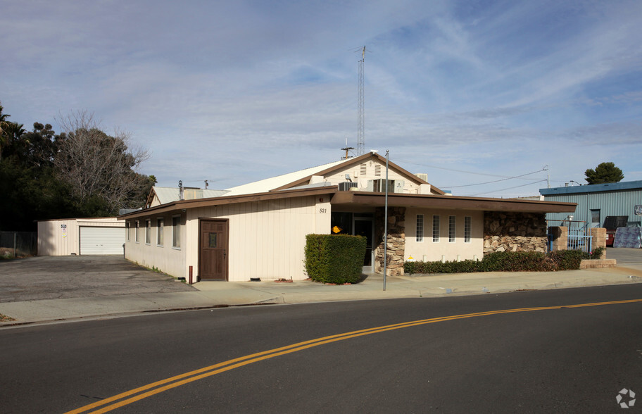 521 Wellwood Ave, Beaumont, CA for sale - Primary Photo - Image 2 of 48