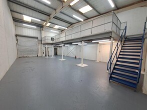 Watchmead, Welwyn Garden City to rent Interior Photo- Image 2 of 2