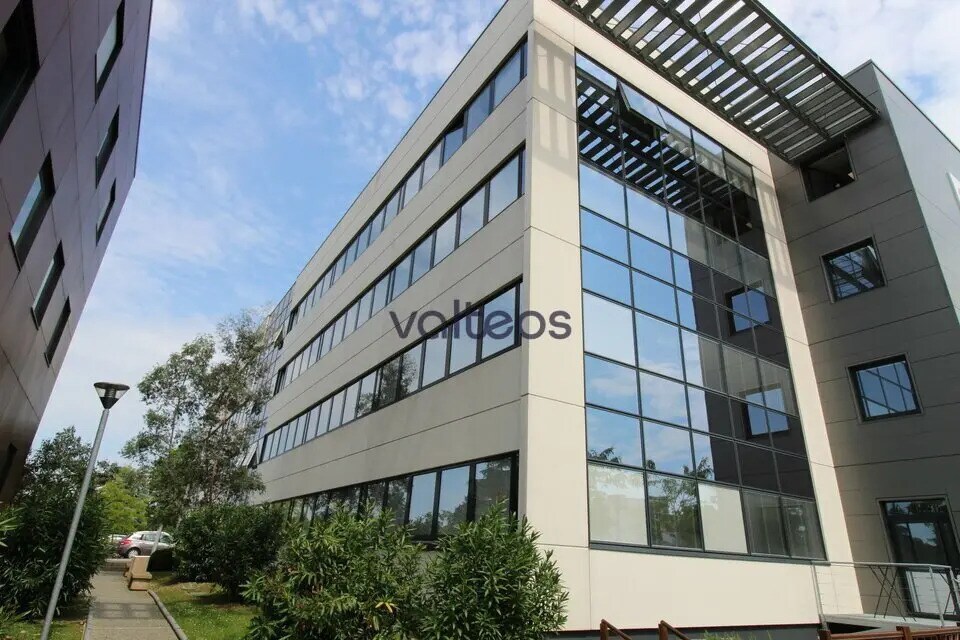 Location Bureaux 1 100 m² - Photo 1