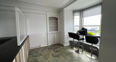 8 Glandovey Ter, Aberdovey to rent Interior Photo- Image 2 of 5