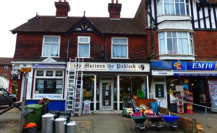 24-26 Station Rd W, Oxted for sale Primary Photo- Image 1 of 1