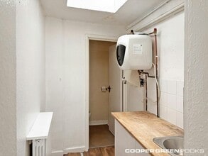 3-4 Shoplatch, Shrewsbury to rent Interior Photo- Image 2 of 5