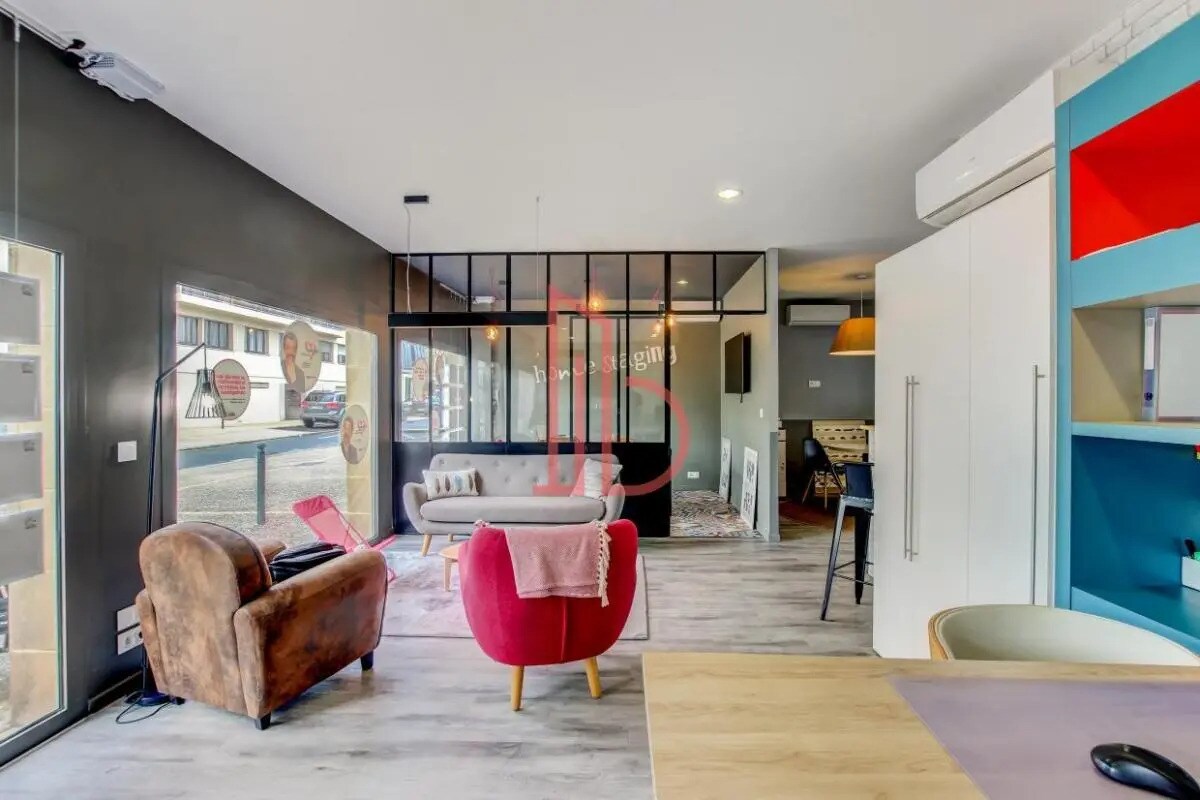 Office in Bordeaux to rent Interior Photo- Image 1 of 7