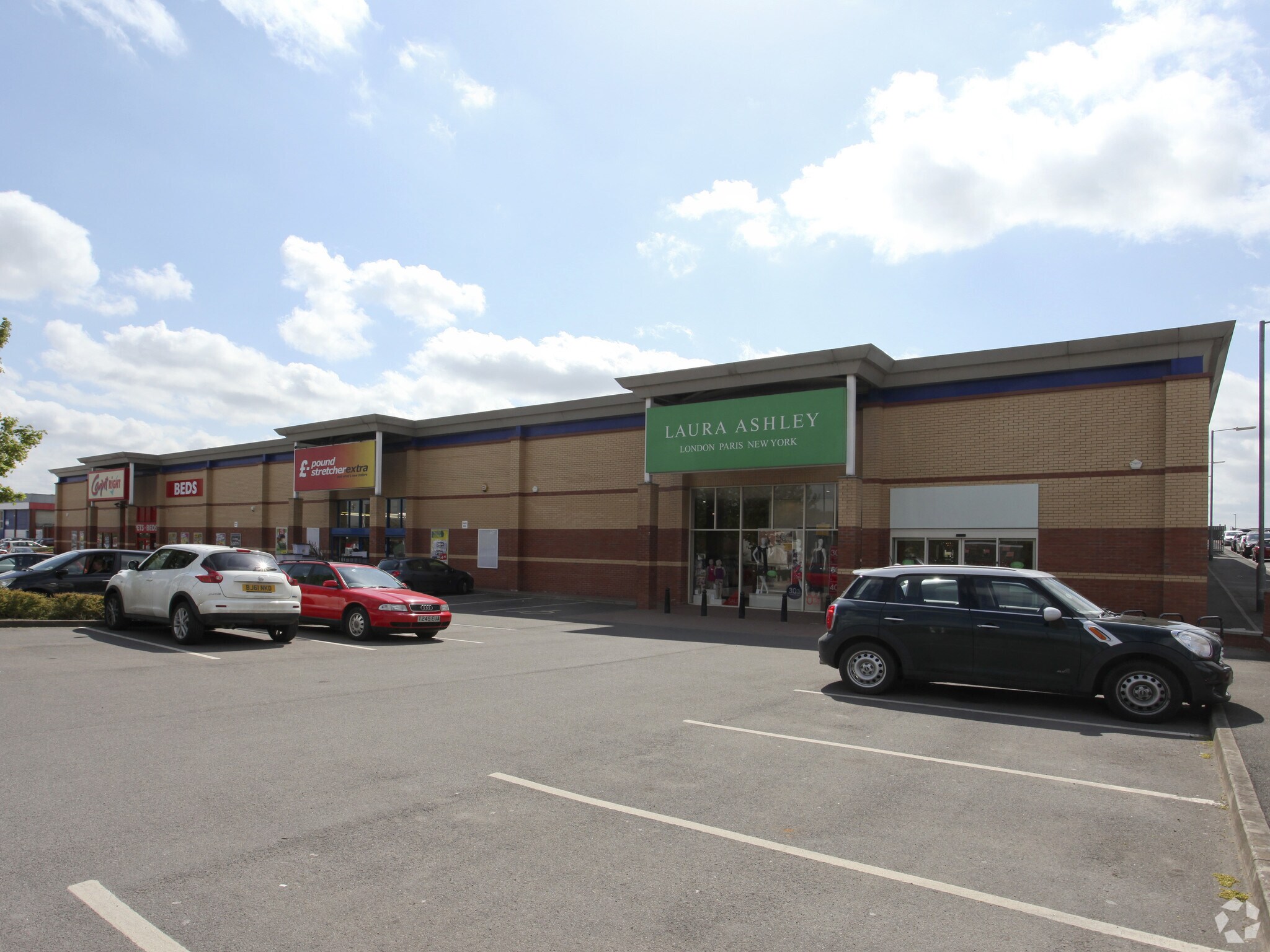 London Rd, Grantham for sale Primary Photo- Image 1 of 1