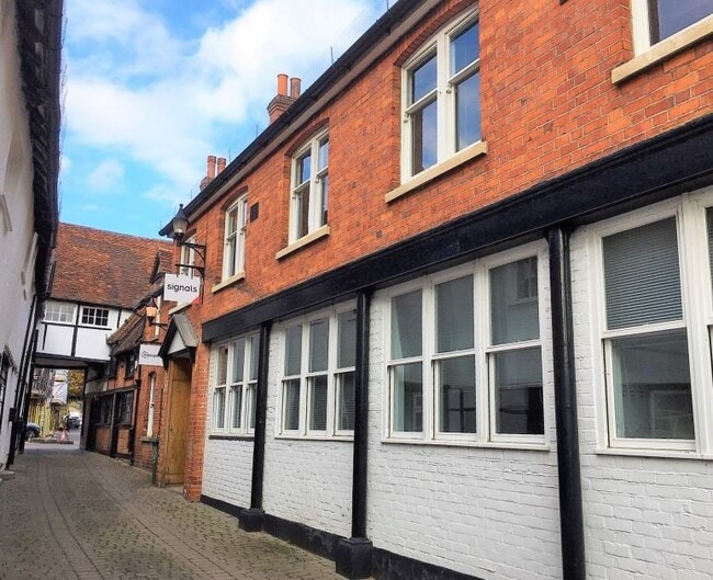 More details for 47 Market Pl, Henley On Thames - Office to Rent
