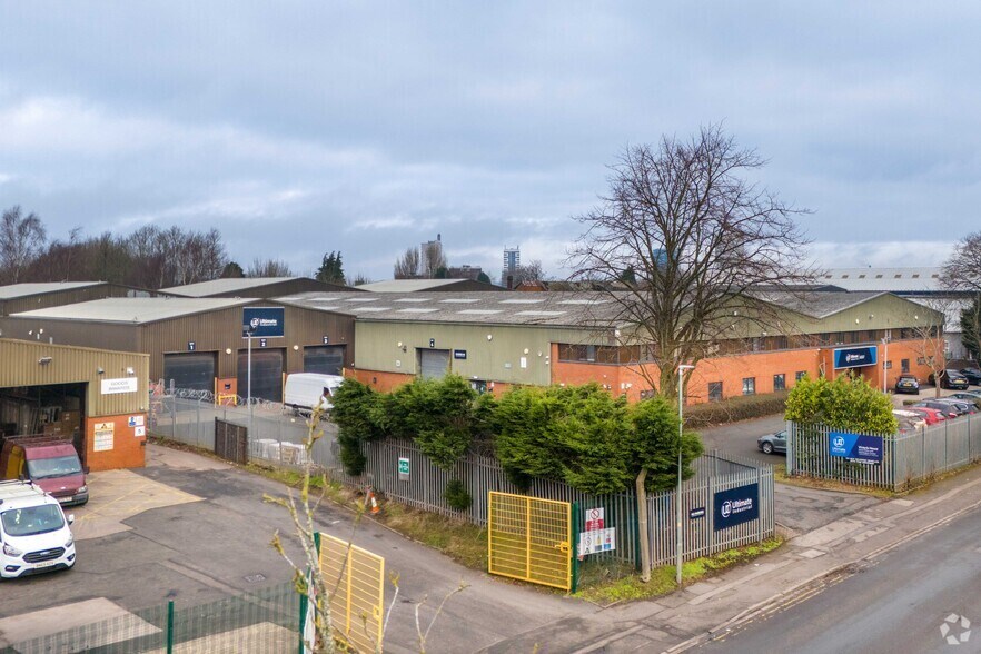 Colliery Rd, Wolverhampton for sale - Primary Photo - Image 1 of 1