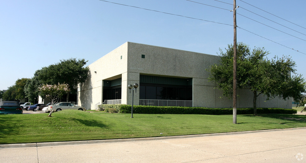 11050-11060 Grader St, Dallas, TX for rent - Building Photo - Image 3 of 4