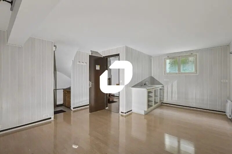 Office in Chilly-Mazarin to rent - Interior Photo - Image 3 of 14