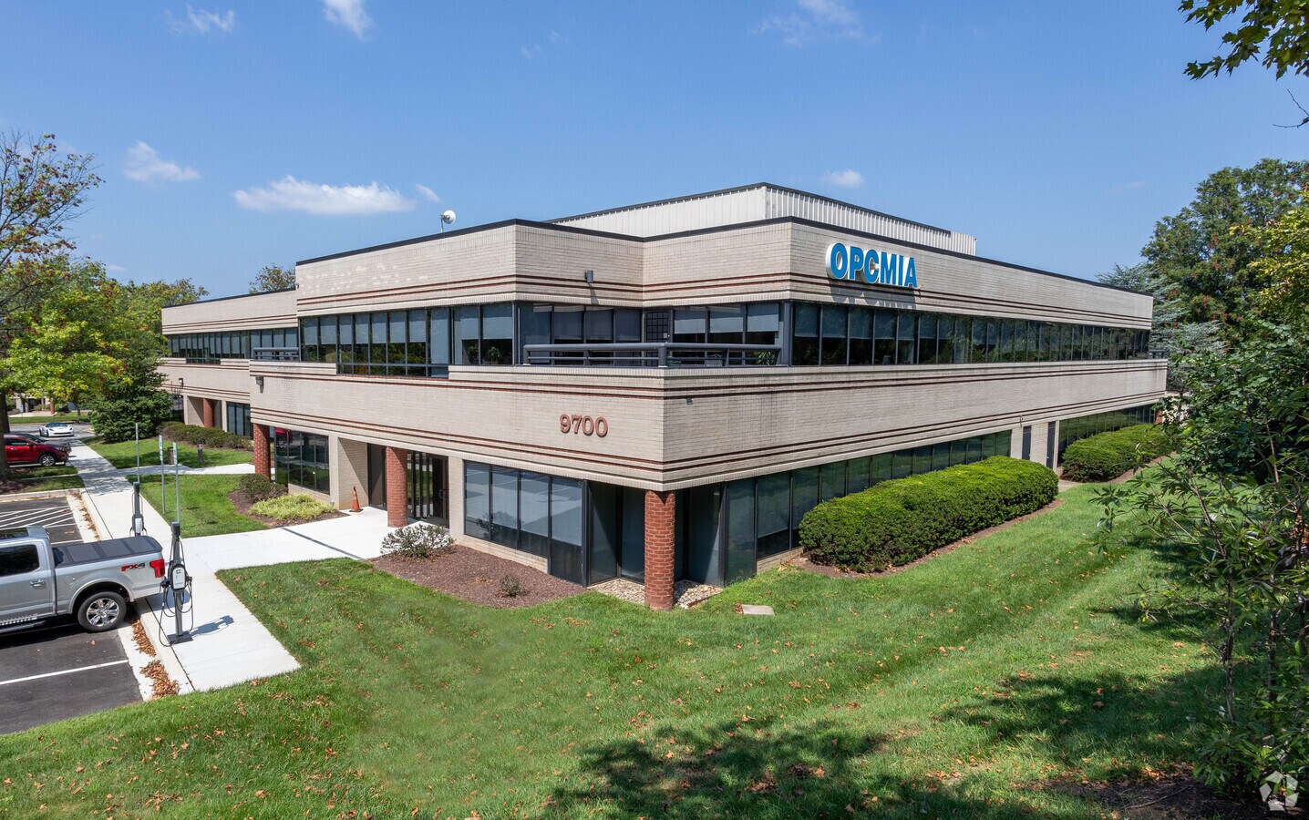 9700 Patuxent Woods Dr, Columbia 21046 UK