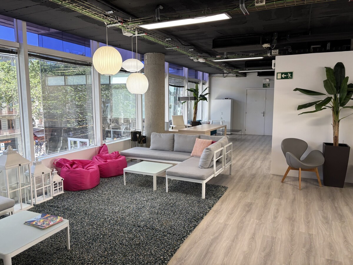 Barcelona, BAR 08002 -  -  - Interior Photo - Image 1 of 8