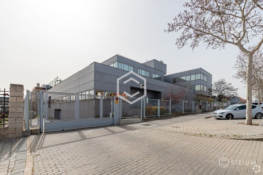 Avenida de la Industria, 37, Tres Cantos, Madrid to rent - Building Photo - Image 1 of 27