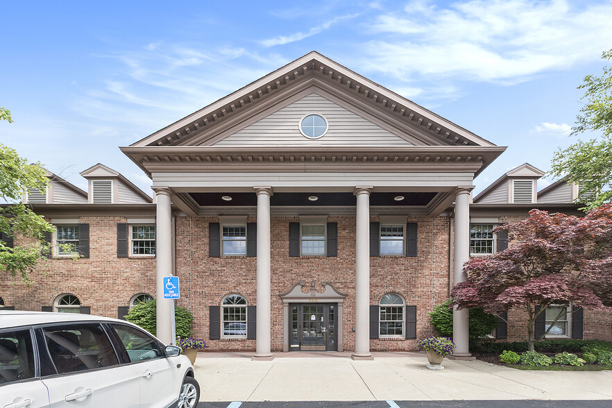 705 S Main St, Plymouth, MI for rent - Building Photo - Image 1 of 9