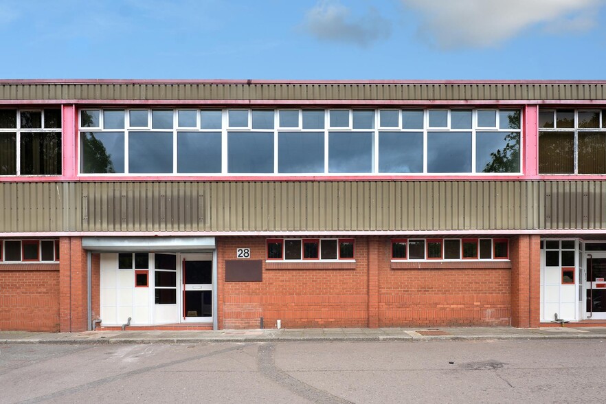 28 Hawbank Rd, East Kilbride for rent - Building Photo - Image 1 of 3