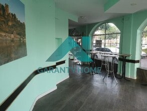 Retail in Malpartida de Cáceres, Cáceres to rent Interior Photo- Image 2 of 5