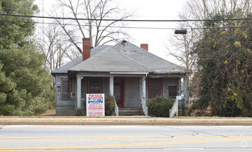 66 Greenville St, Newnan, GA for sale Primary Photo- Image 1 of 1