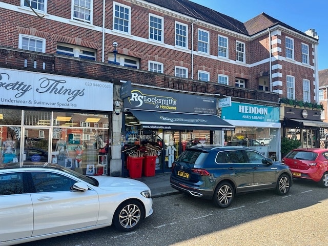 More details for 17 Heddon Court Para, Barnet - Retail to Rent