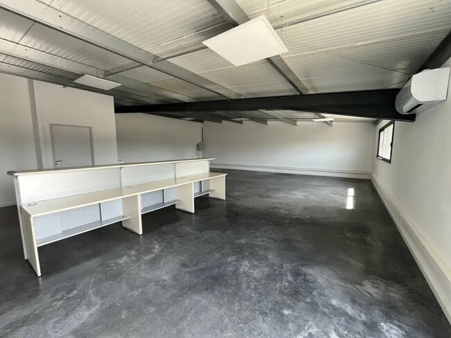 Location Bureaux 73 m² à 395 m²