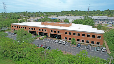 1122 Town & Country Commons, Chesterfield, MO for rent Building Photo- Image 1 of 30