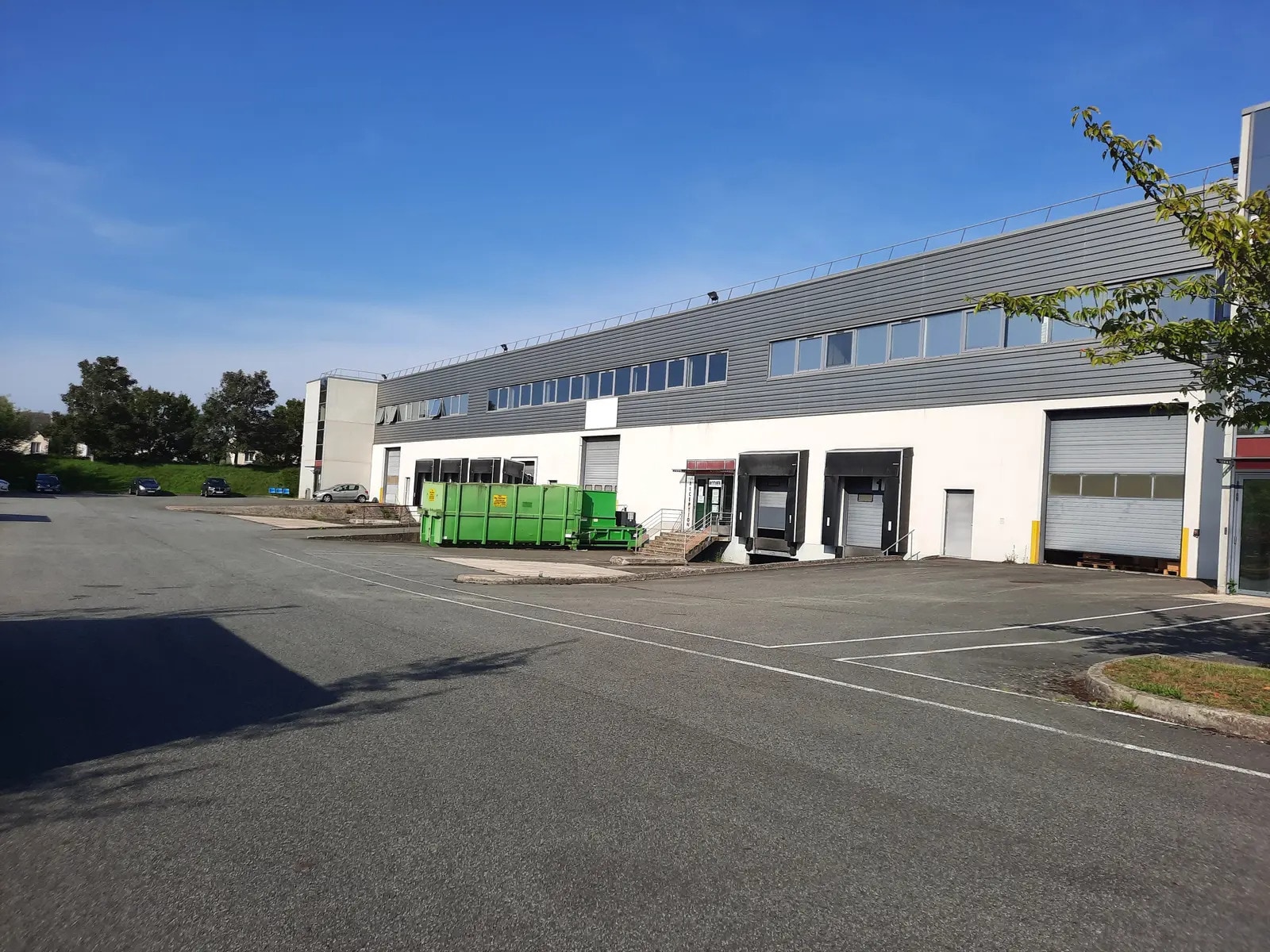 Industrial in Tigery to rent Building Photo- Image 1 of 5