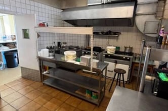 1-6 Loyal Parade, Brighton to rent Interior Photo- Image 2 of 2