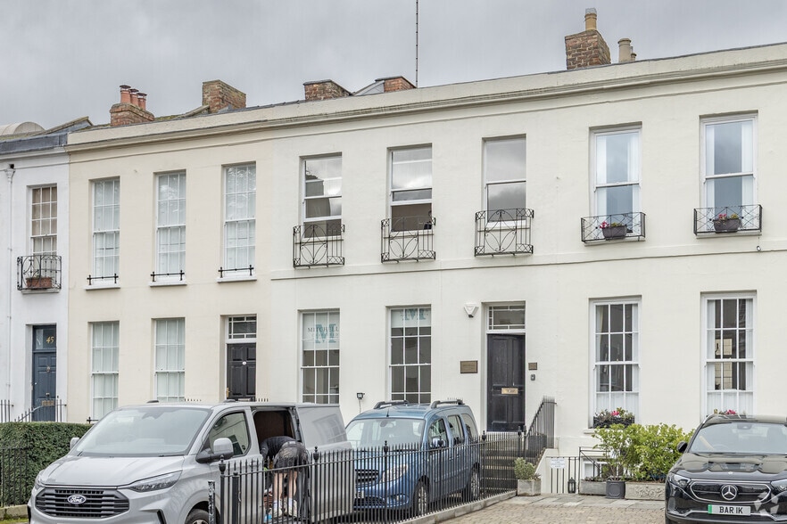 41 Rodney Rd, Cheltenham to rent - Building Photo - Image 2 of 2