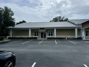 723-753 CR 466, Lady Lake, FL for rent Building Photo- Image 1 of 14