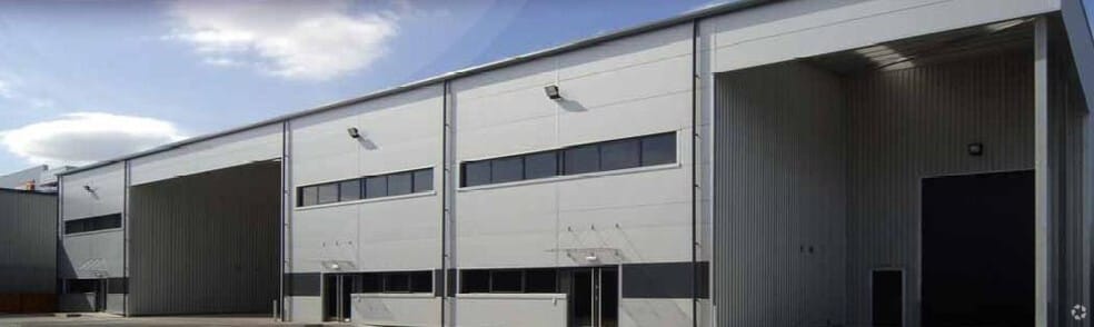 Stonefield Way, Ruislip to rent - Building Photo - Image 2 of 2