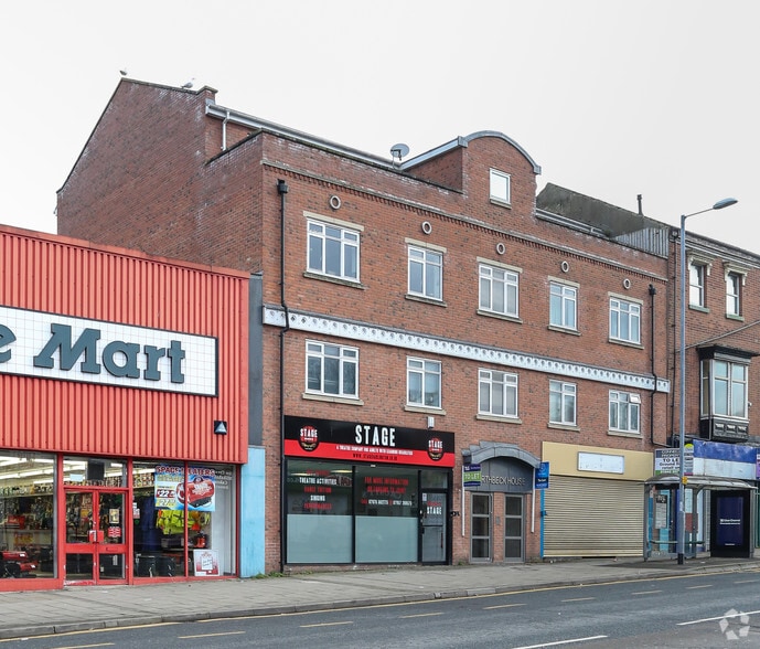 206-210 Northgate, Darlington to rent - Building Photo - Image 2 of 4