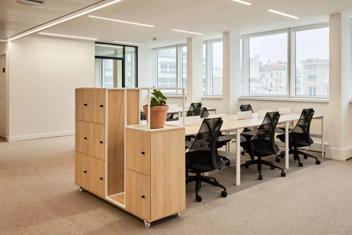 179 Avenue Charles De Gaulle, Neuilly-sur-Seine to rent Building Photo- Image 1 of 7