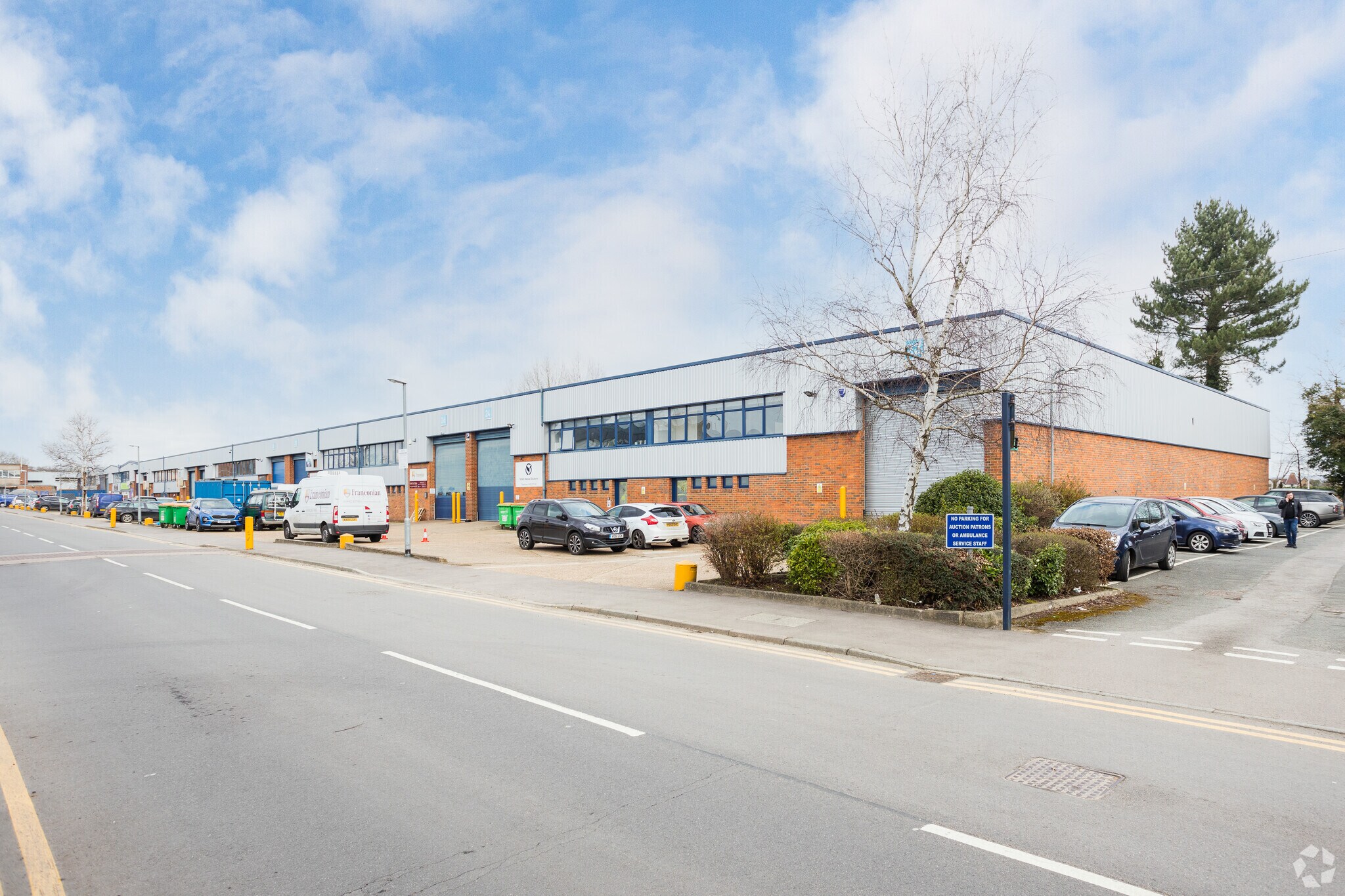 Eldon Way, Paddock Wood to rent Primary Photo- Image 1 of 6