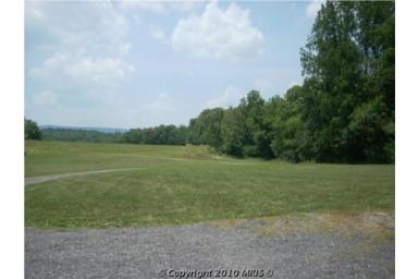 5088 Tabler Station Rd, Inwood, WV for rent - Primary Photo - Image 1 of 4