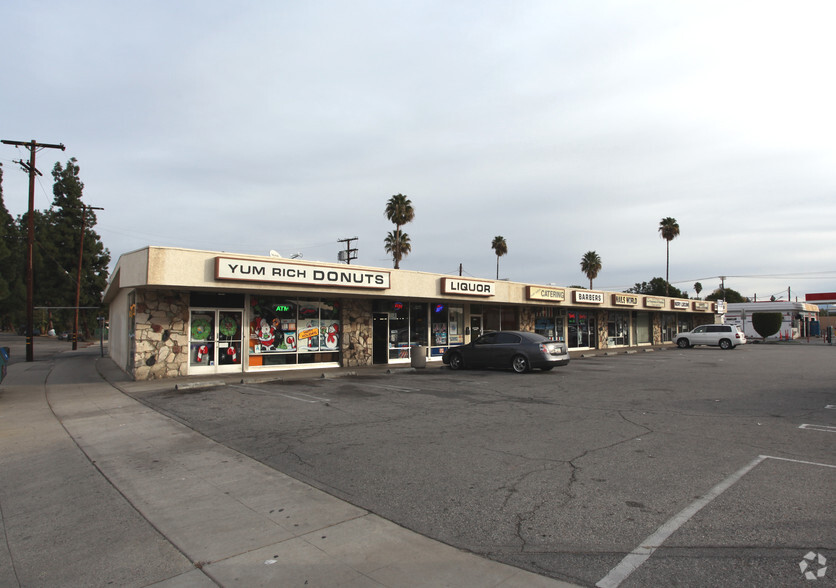 20113-20129 Vanowen St, Winnetka, CA for rent - Building Photo - Image 3 of 4