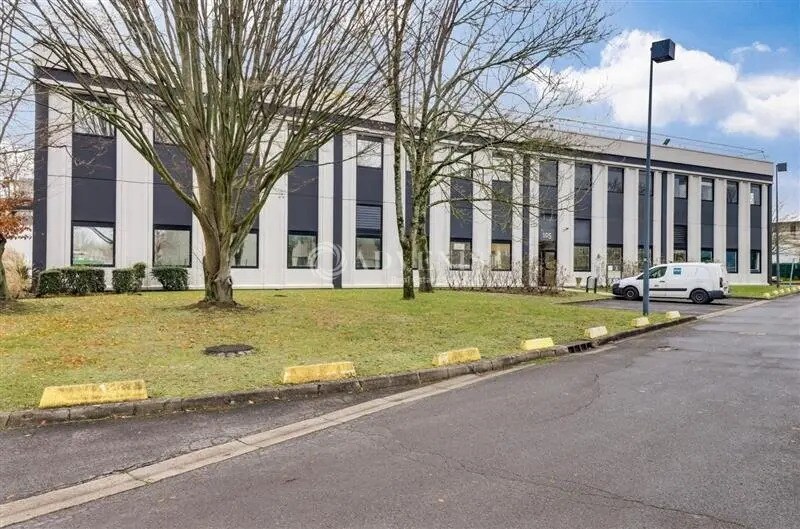 Office in Lognes to rent Building Photo- Image 1 of 9