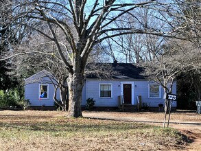 723 W Sugar Creek Rd, Charlotte, NC for sale Building Photo- Image 1 of 7