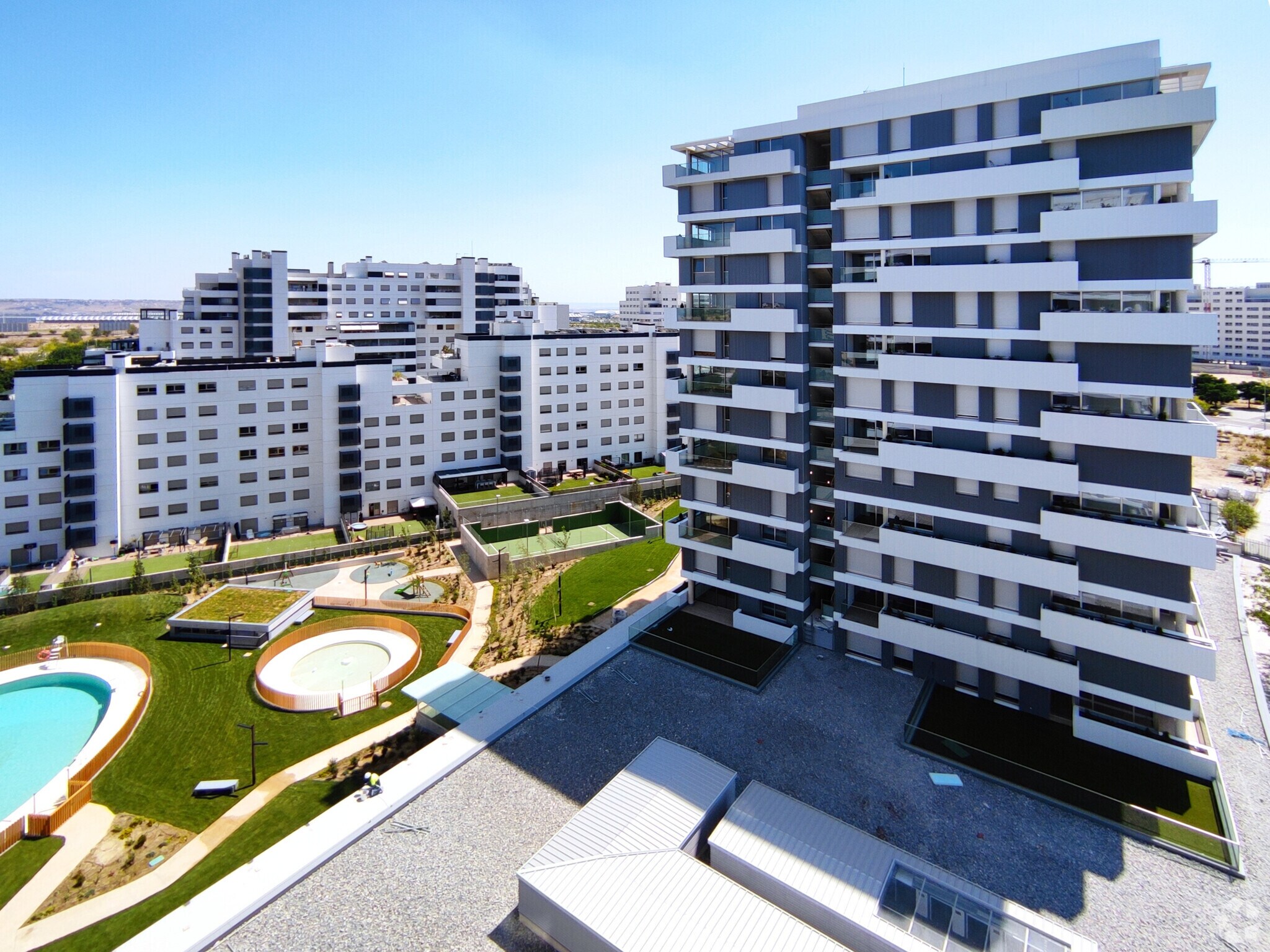 Build-to-Rent in Madrid, Madrid for sale Primary Photo- Image 1 of 5