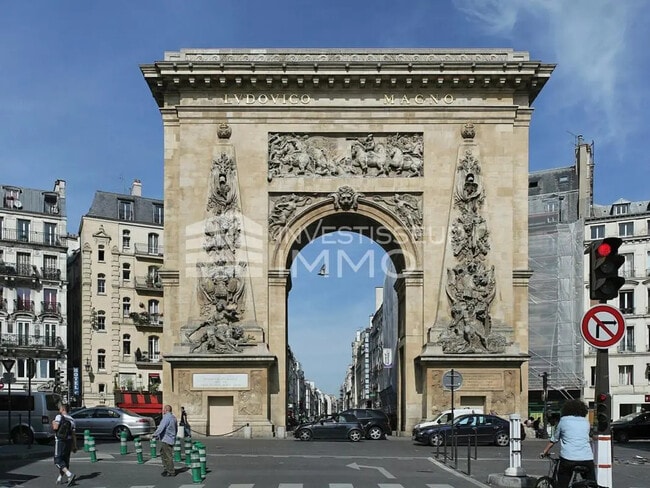 Location Commerce 148 m²