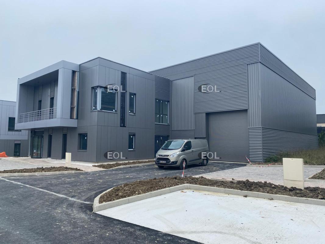 Light Industrial in Courtry for sale Building Photo- Image 1 of 8