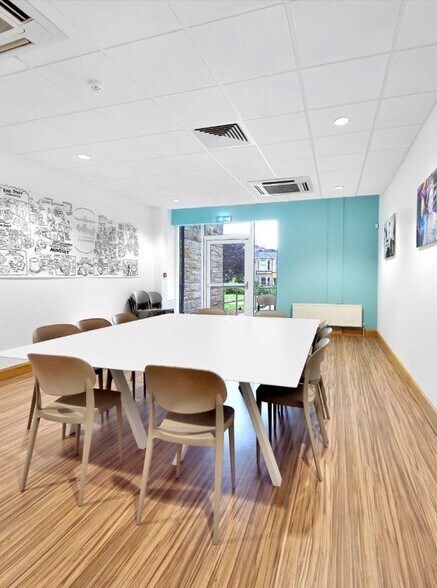 24 St Johns Rd, Edinburgh for sale - Interior Photo - Image 1 of 1