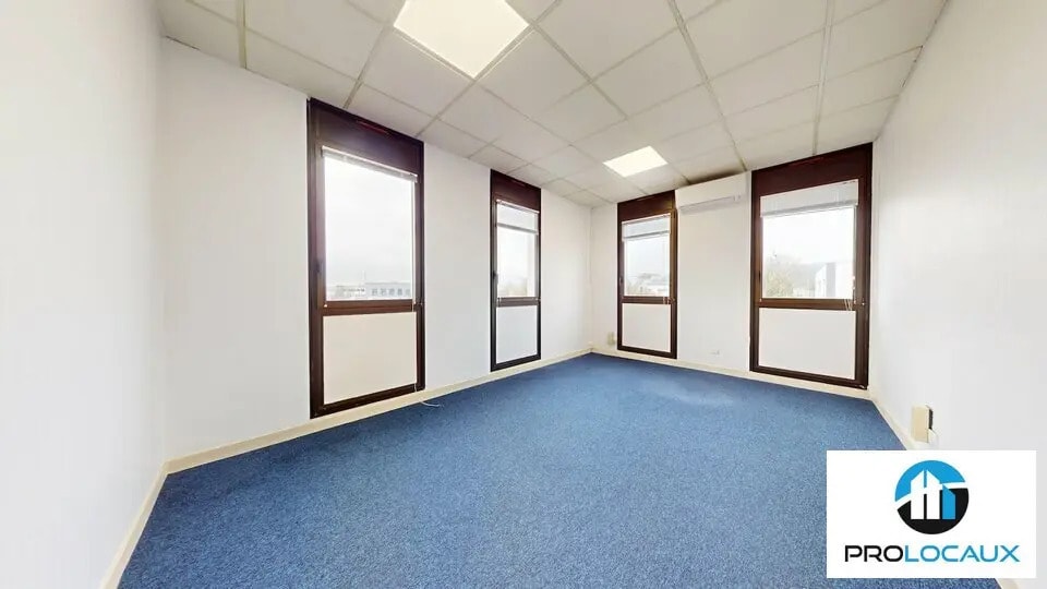 Location Bureaux 210 m² - Photo 1