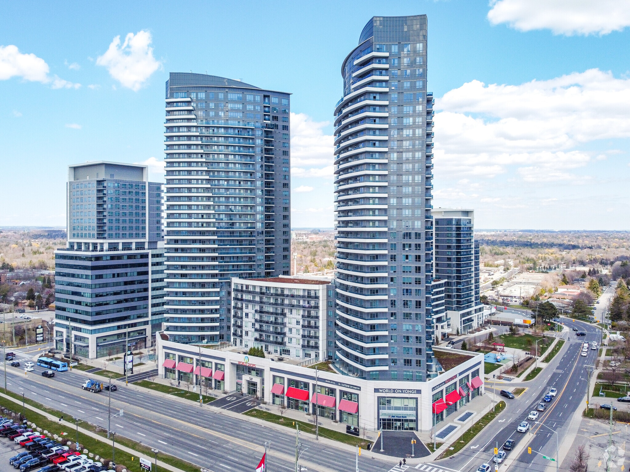 7165 - 7167-7167 Yonge St, Markham, ON for sale Primary Photo- Image 1 of 12