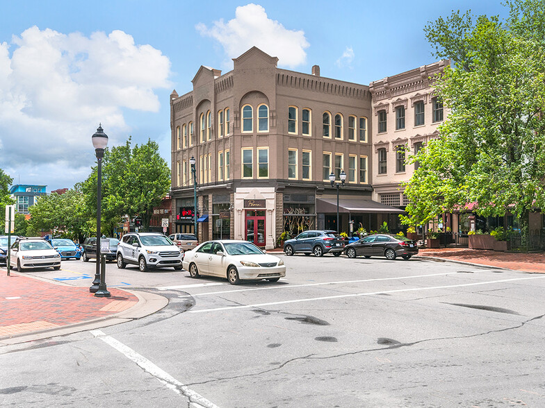 9 SW Pack Sq, Asheville, NC for rent - Building Photo - Image 1 of 20