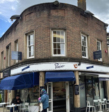 43-44B Carfax, Horsham for sale - Building Photo - Image 1 of 4