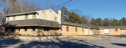 612 Gravelly Hollow Rd, Medford, NJ for rent Building Photo- Image 1 of 11