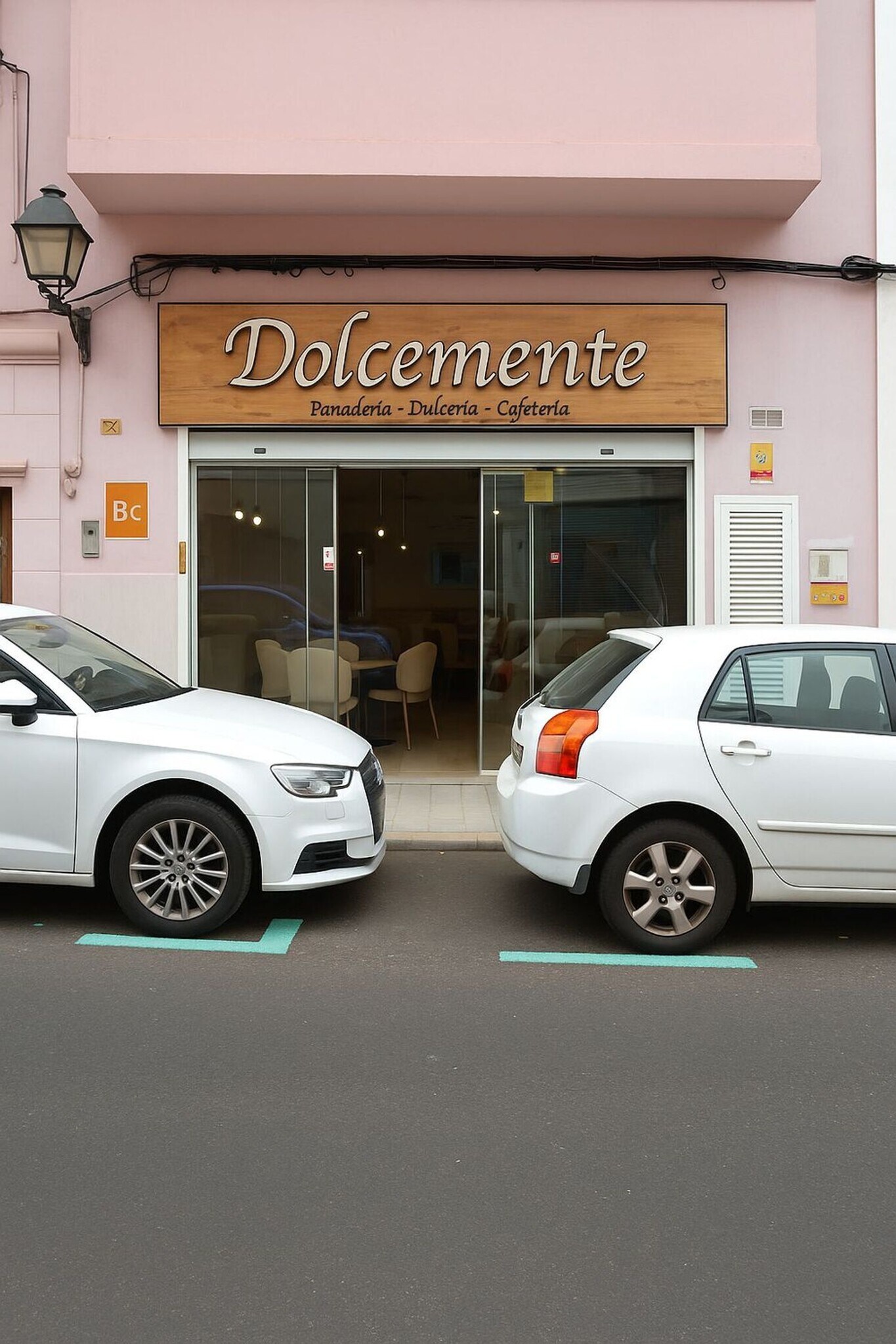 Calle Antonio de Viana, 22, Las Palmas de Gran Canaria, Las Palmas to rent Primary Photo- Image 1 of 13