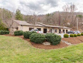 209 Patton Cove Rd, Swannanoa, NC for sale Building Photo- Image 1 of 1